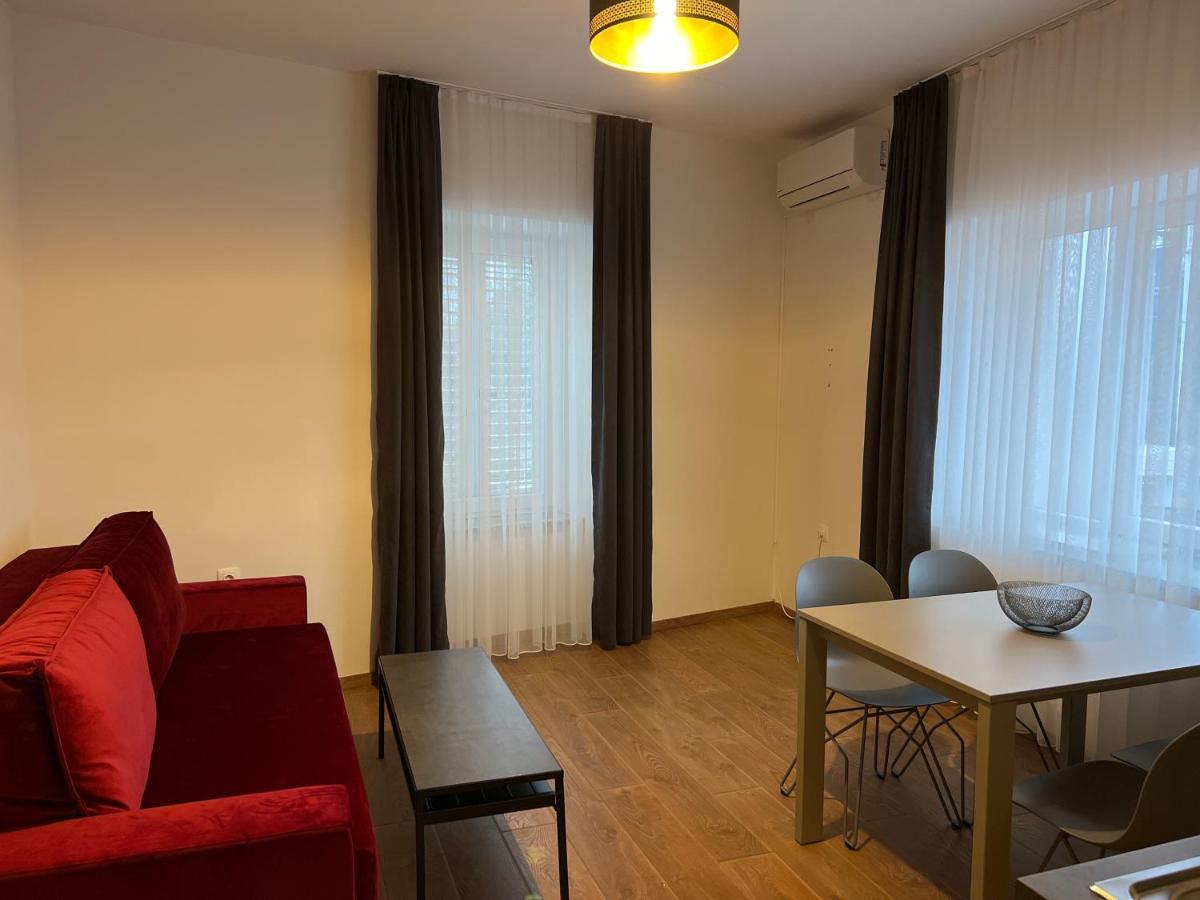 Nadija Apartmani פורץ מראה חיצוני תמונה
